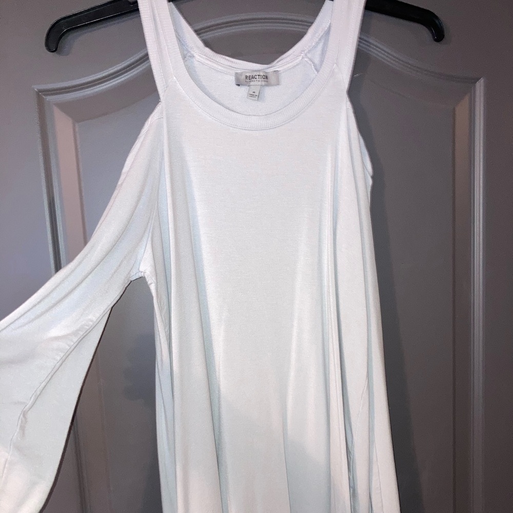 GUC Kenneth Cole Gray Cold Shoulder Tunic size med